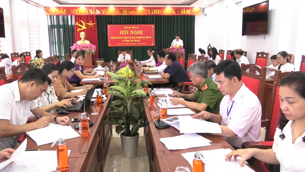 Hội nghị công bố Quyết định của Ban Thường vụ Tỉnh ủy Sơn La về công tác cán bộ