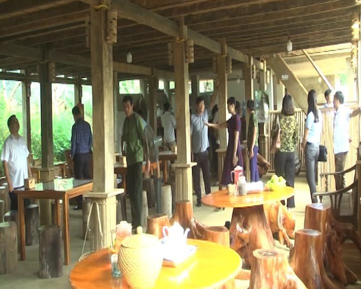 Đoàn công tác huyện Bá Thước, tỉnh Thanh Hóa tới thăm và làm việc tại thành phố Sơn La