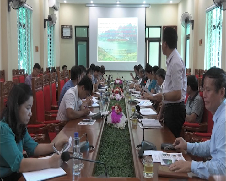 UBND thành phố tổ chức hội nghị tham gia ý kiến vào dự án lập phương án cắm mốc hành lang bảo vệ nguồn nước sinh hoạt thành phố Sơn La và Nhà máy cấp nước Mai Sơn.