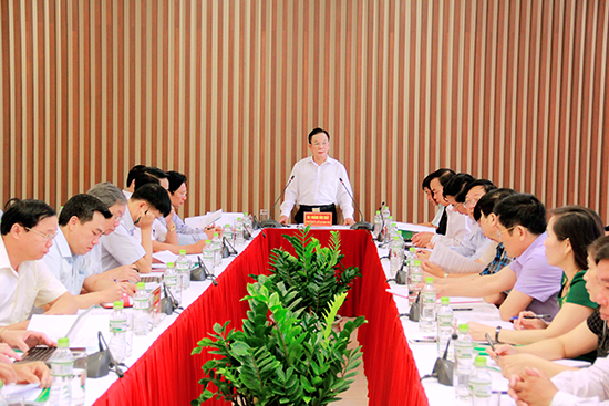 Thường trực tỉnh ủy làm việc tại huyện Mộc Châu