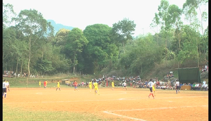 Bế mạc giải bóng đá nam thanh niên xã Chiềng Ngần năm 2016