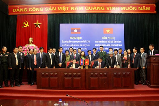 Hội nghị giao ban công tác biên giới lần thứ XVII giữa tỉnh Sơn La và tỉnh Hủa Phăn (nước CHDCND Lào)