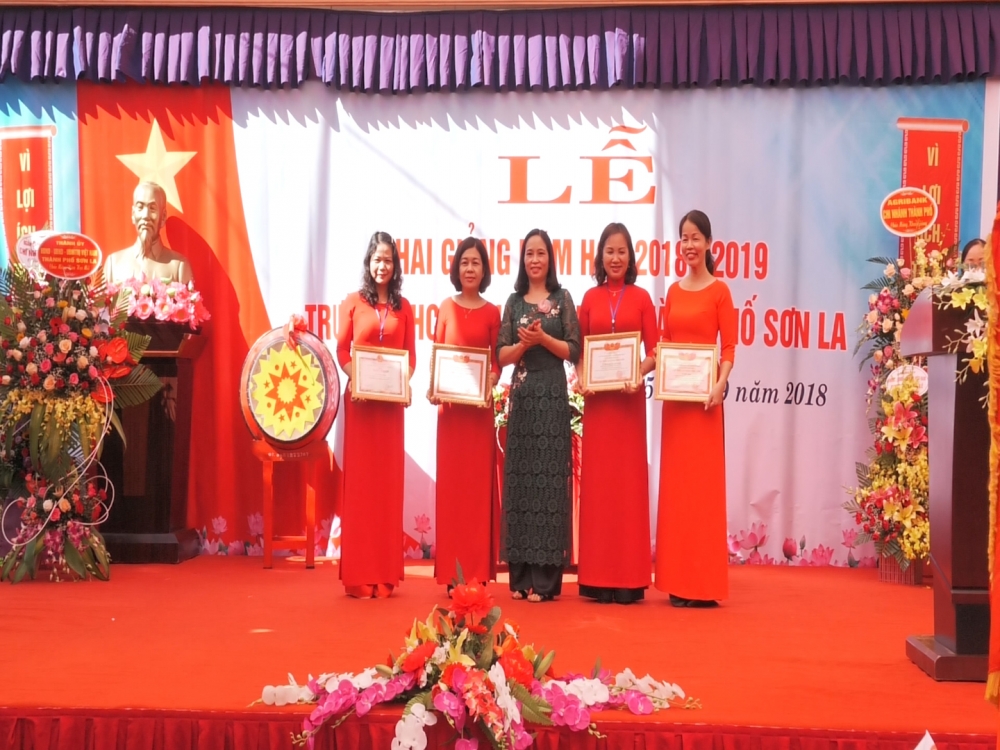 Trường THCS Nguyễn Trãi khai giảng năm học mới 2018- 2019