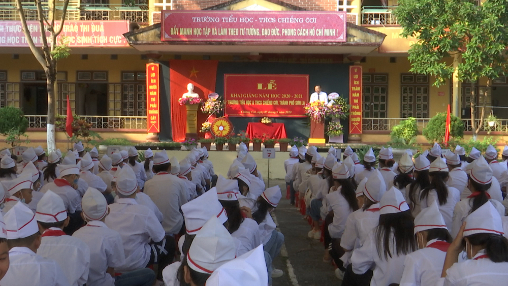 Các trường học trên địa bàn thành phố Tưng bừng khai giảng năm học mới 2020-2021