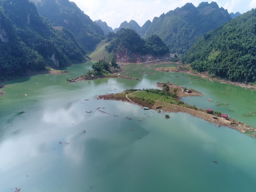 Thung lũng Bom Bay ngập nặng ảnh hưởng tới sản xuất của bà con nhân dân