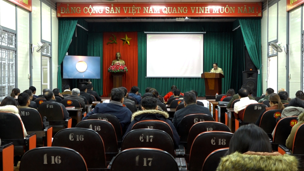 Thành uỷ Sơn La - Hội nghị báo cáo viên tháng 12