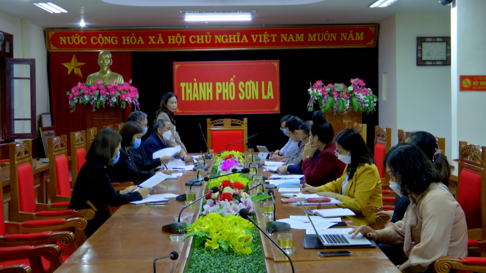 Đoàn công tác của Hội Khuyến học tỉnh làm việc với thành phố Sơn La
