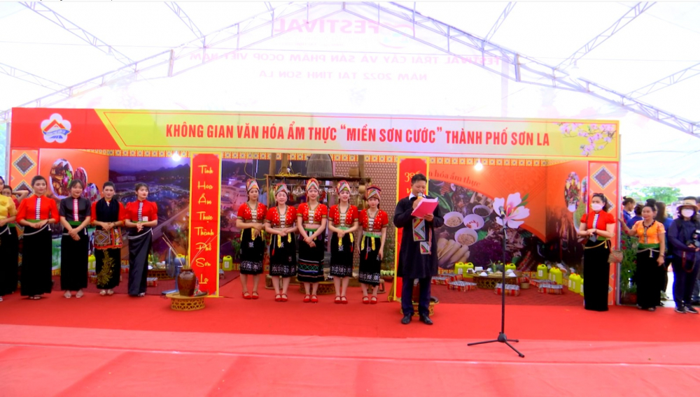 Thành phố khai mạc không gian văn hóa ẩm thực “Miền sơn cước” tại Festival trái cây và sản phẩm OCOP Việt Nam năm 2022