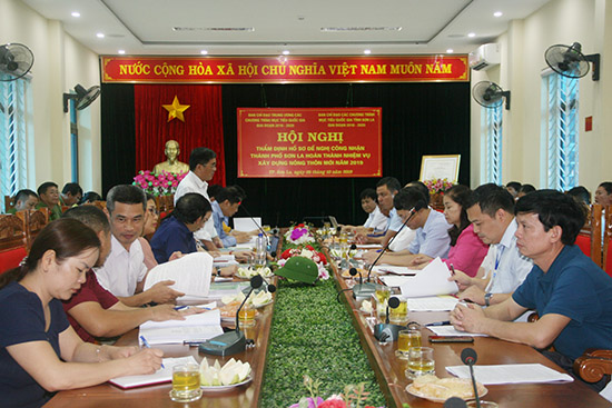 Hội nghị thẩm định hồ sơ đề nghị công nhận thành phố Sơn La hoàn thành nhiệm vụ xây dựng nông thôn mới năm 2019