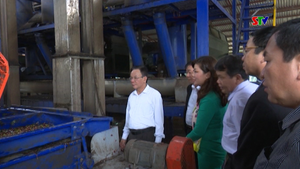 Đồng chí Bí thư Tỉnh ủy kiểm tra một số cơ sở sản xuất và dự án trên địa bàn thành phố Sơn La
