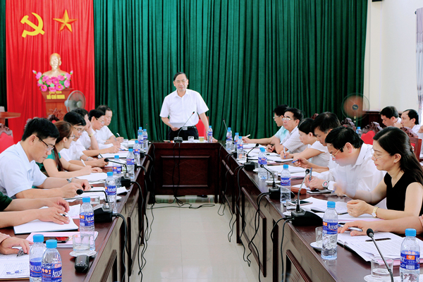 Đồng chí Phó Chủ tịch UBND tỉnh làm việc tại huyện Phù Yên