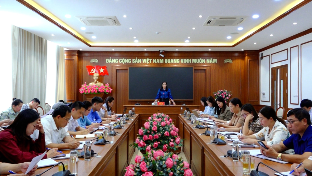 Thường trực Thành uỷ làm việc với các ban Đảng Thành ủy và Đảng ủy các xã, phường