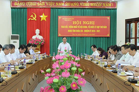 1.	Hội nghị trao đổi, thống nhất về nội dung, thời gian tổ chức Kỳ họp thứ năm, HĐND tỉnh khóa XIV, nhiệm kỳ 2016-2021