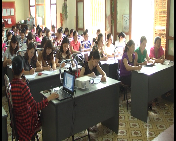 Thành phố bồi bưỡng cán bộ quản lý, giáo viên hè năm 2016