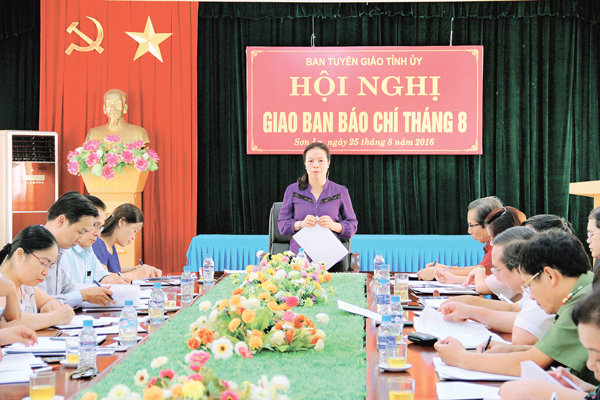 Hội nghị giao ban báo chí tháng 8