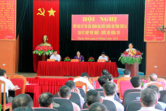 Đoàn đại biểu Quốc hội tỉnh tiếp xúc cử tri các địa phương