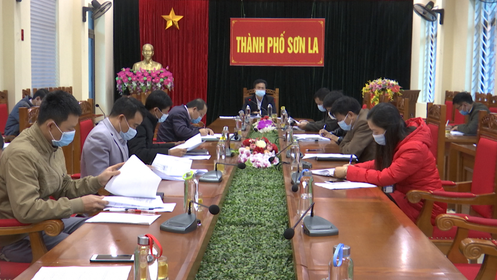 UBND thành phố họp giải quyết khó khăn, vướng mắc trong công tác bồi thường giải phóng mặt bằng một số Dự án trên địa bàn.